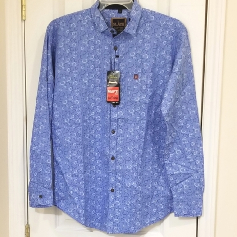 Mufti Men's Light Blue Print Casual Shirt.